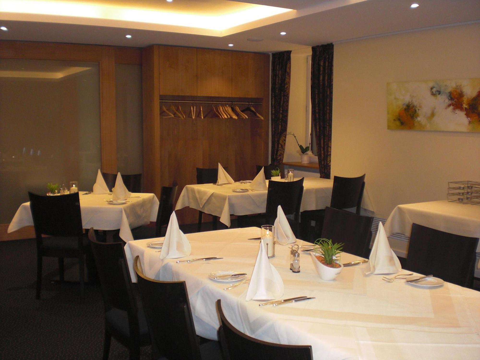 Hotel-Restaurant Schieble ケンツィンゲン エクステリア 写真