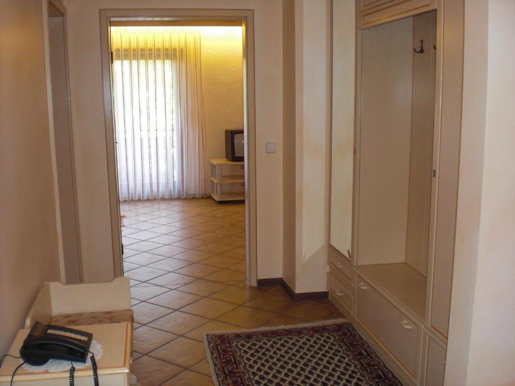 Hotel-Restaurant Schieble ケンツィンゲン 部屋 写真